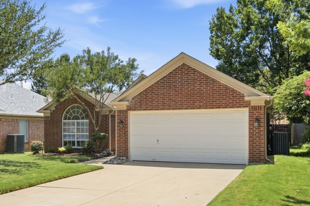214 Branch Bend, Euless, TX 76039