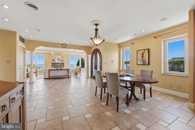 2292 LAKE DR, Pasadena, MD 21122
