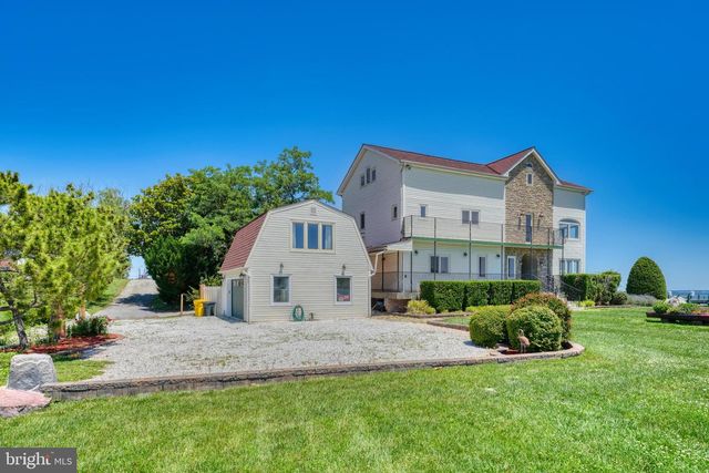 2292 LAKE DR, Pasadena, MD 21122