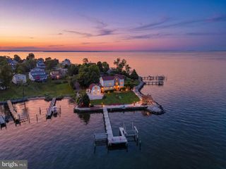 2292 LAKE DR, Pasadena, MD 21122