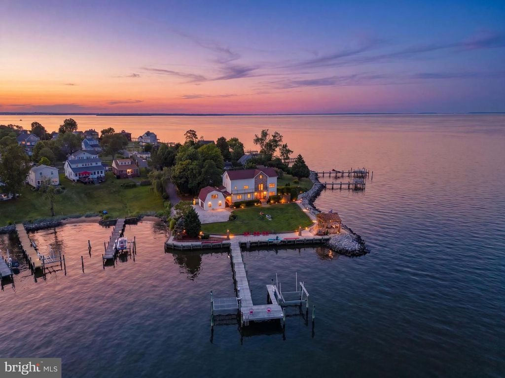 2292 LAKE DR, Pasadena, MD 21122