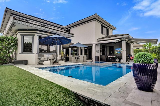 10514 N Lago Vista Circle, Parkland, FL 33076