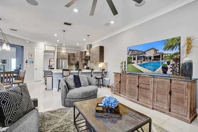 10514 N Lago Vista Circle, Parkland, FL 33076