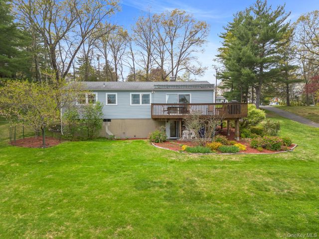 29 Hilltop Drive, North Salem, NY 10560