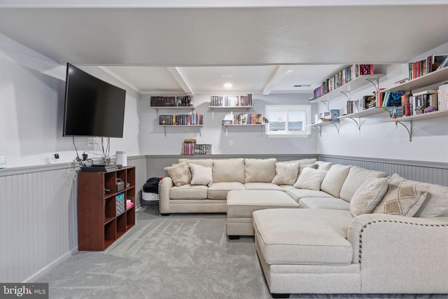 213 WELSFORD RD, Fairless Hills, PA 19030