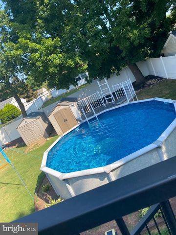 213 WELSFORD RD, Fairless Hills, PA 19030