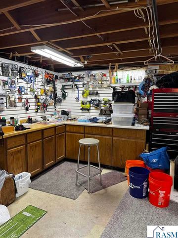 114 Capri Drive, Mankato, MN 56001
