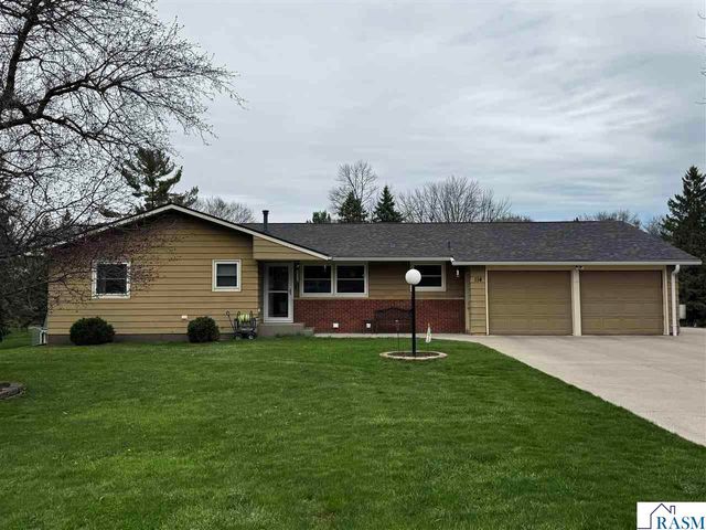 114 Capri Drive, Mankato, MN 56001