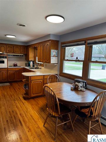 114 Capri Drive, Mankato, MN 56001