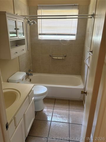 228 E Oklahoma Place, Tulsa, OK 74106