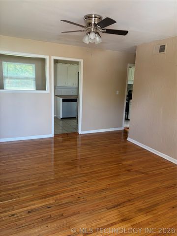 228 E Oklahoma Place, Tulsa, OK 74106