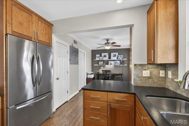 6221 Northwood Avenue 2W, St Louis, MO 63105