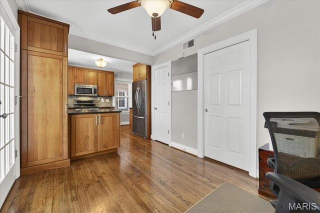 6221 Northwood Avenue 2W, St Louis, MO 63105