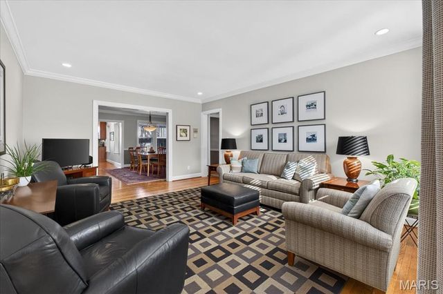 6221 Northwood Avenue 2W, St Louis, MO 63105