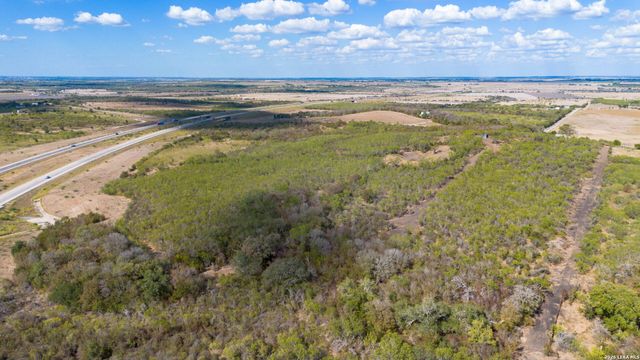 13004 FM 3353, Kingsbury, TX 78626