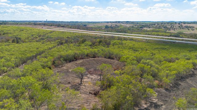13004 FM 3353, Kingsbury, TX 78626