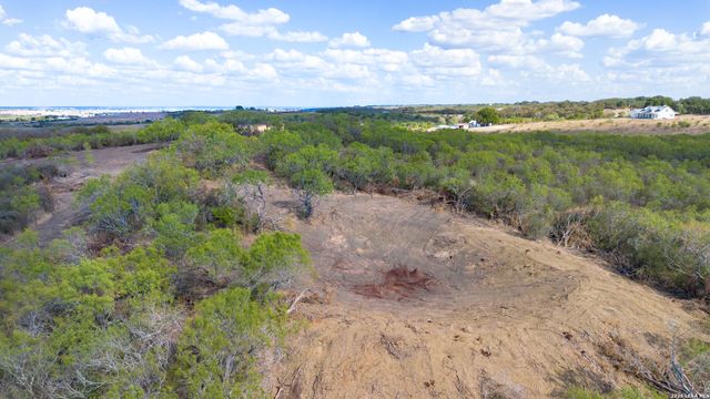 13004 FM 3353, Kingsbury, TX 78626