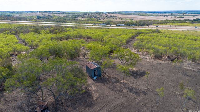 13004 FM 3353, Kingsbury, TX 78626