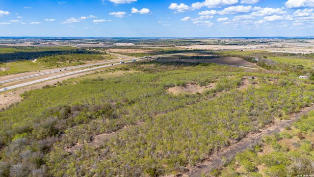 13004 FM 3353, Kingsbury, TX 78626