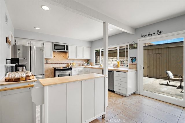 10290 Pinto River Court, Fountain Valley, CA 92708