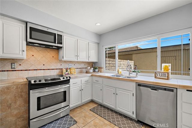 10290 Pinto River Court, Fountain Valley, CA 92708
