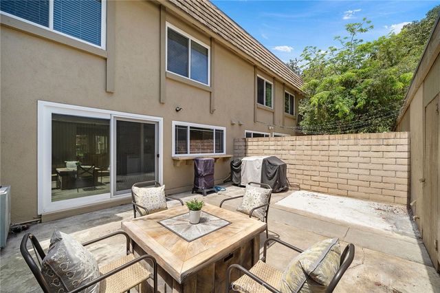 10290 Pinto River Court, Fountain Valley, CA 92708