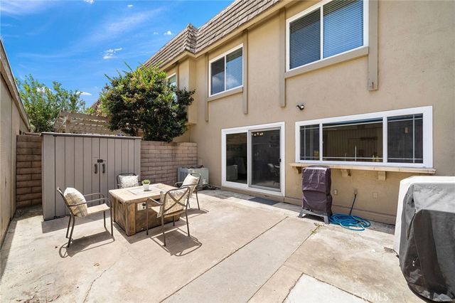 10290 Pinto River Court, Fountain Valley, CA 92708