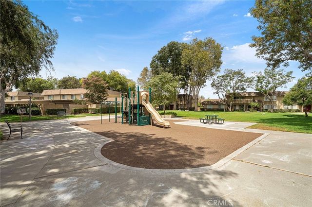 10290 Pinto River Court, Fountain Valley, CA 92708