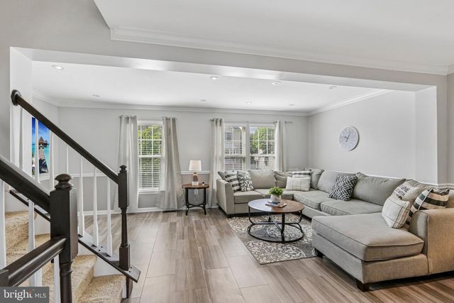 24 CLEMENS LN, Blackwood, NJ 08012