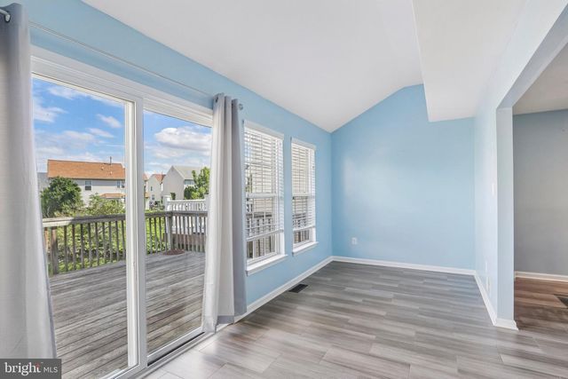 24 CLEMENS LN, Blackwood, NJ 08012