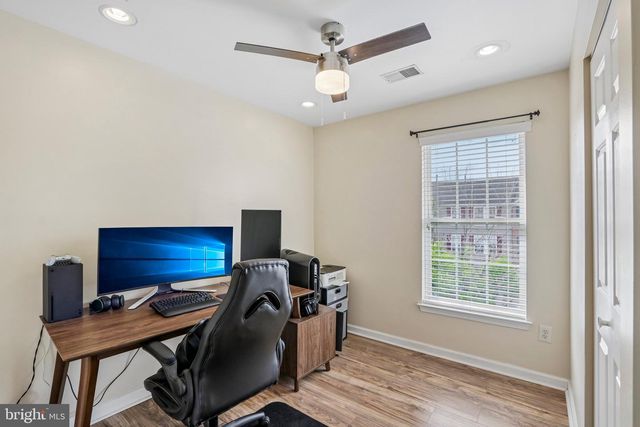 24 CLEMENS LN, Blackwood, NJ 08012