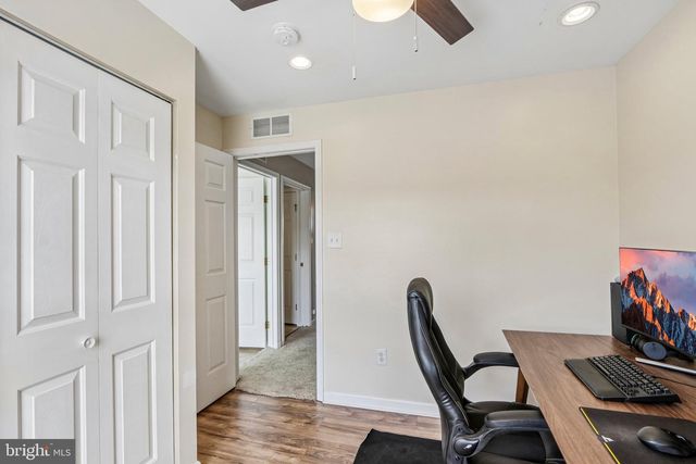 24 CLEMENS LN, Blackwood, NJ 08012