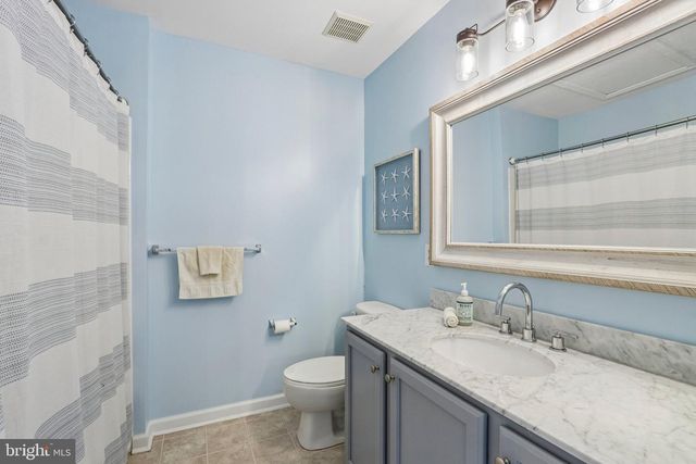 24 CLEMENS LN, Blackwood, NJ 08012