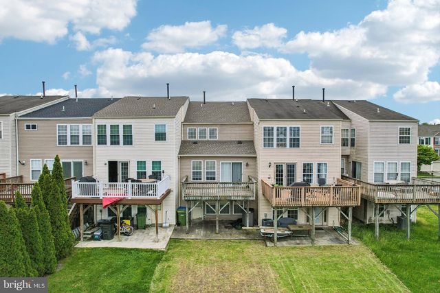24 CLEMENS LN, Blackwood, NJ 08012