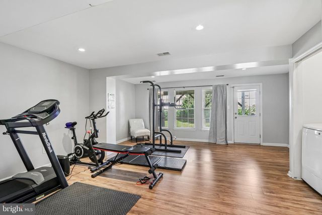 24 CLEMENS LN, Blackwood, NJ 08012