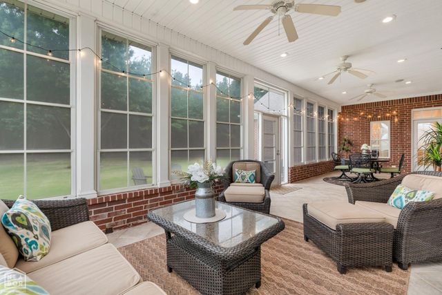 4221 Clubhouse Drive, Jonesboro, AR 72405