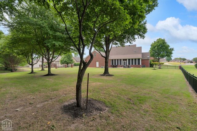4221 Clubhouse Drive, Jonesboro, AR 72405
