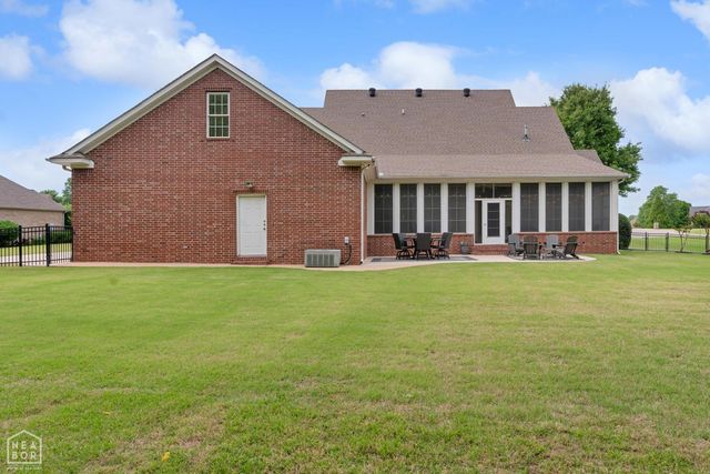 4221 Clubhouse Drive, Jonesboro, AR 72405