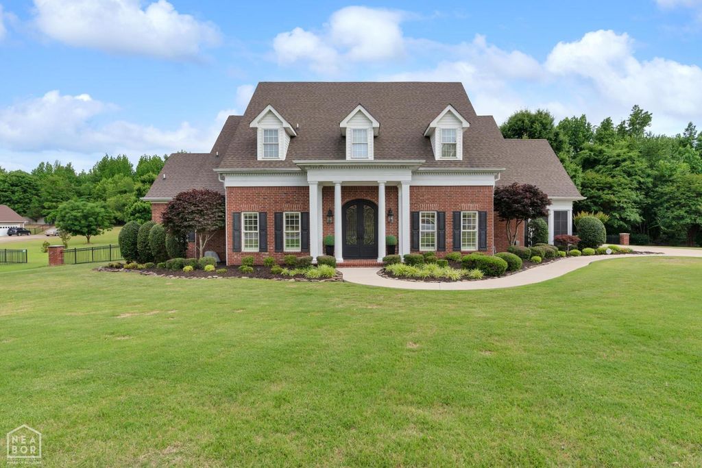 4221 Clubhouse Drive, Jonesboro, AR 72405