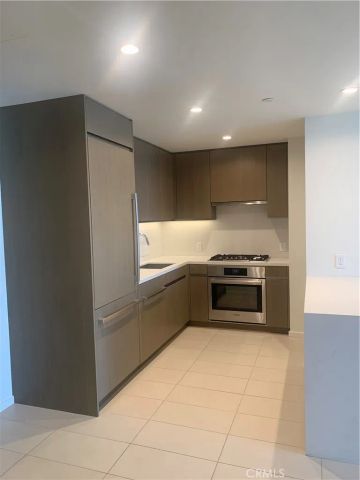 889 Francisco Street 2601, Los Angeles, CA 90017