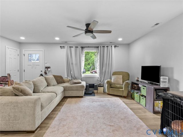 3 S Ivy Ave, Highland Springs, VA 23075