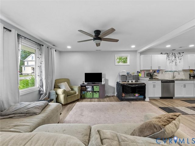 3 S Ivy Ave, Highland Springs, VA 23075