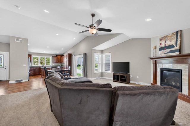 2846 Hazelnut Trail, Sun Prairie, WI 53590