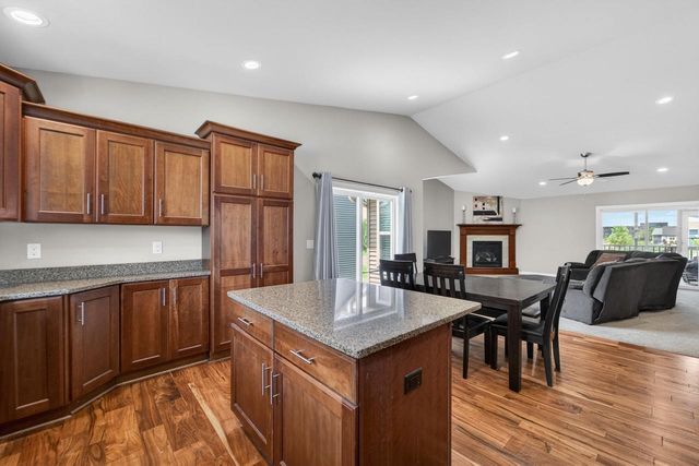2846 Hazelnut Trail, Sun Prairie, WI 53590