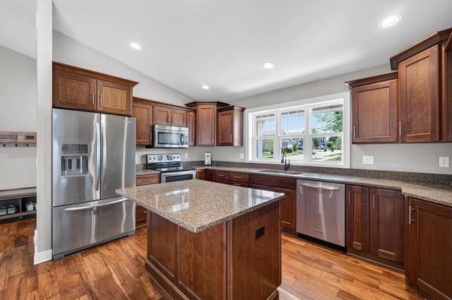 2846 Hazelnut Trail, Sun Prairie, WI 53590