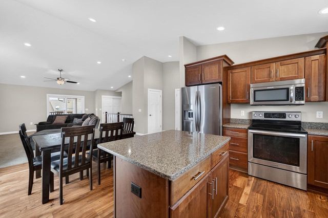 2846 Hazelnut Trail, Sun Prairie, WI 53590