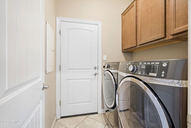 664 W MANGROVE Road, San Tan Valley, AZ 85140