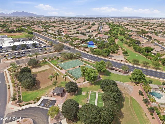 664 W MANGROVE Road, San Tan Valley, AZ 85140