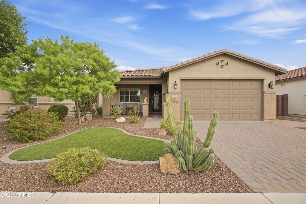 664 W MANGROVE Road, San Tan Valley, AZ 85140