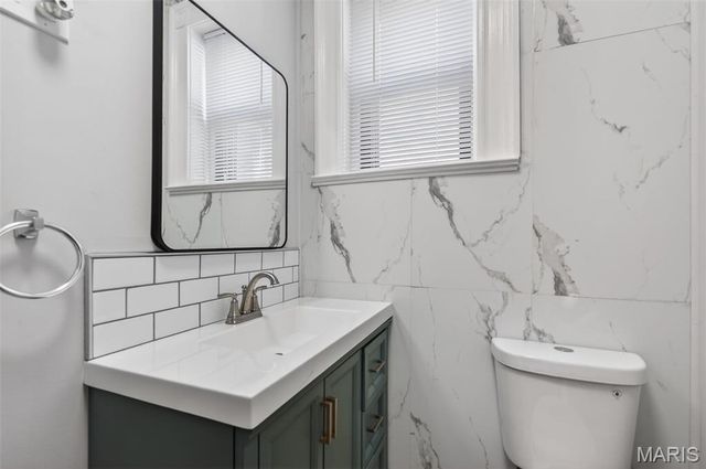 7904 Pennsylvania Avenue, St Louis, MO 63111